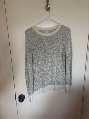 a new day Light Gray and Cream Leopard Crewneck Sweater